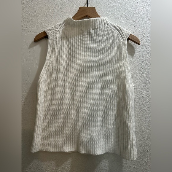 100%cotton white ribbed-knit, sleeveless mock-neck top warm cold weather size L - Picture 5 of 5